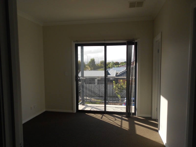 16 St Elias Street, Mawson Lakes SA 5095