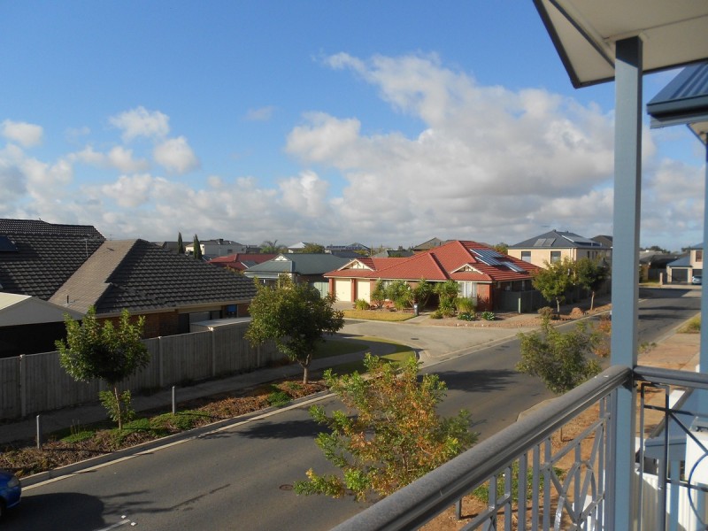 16 St Elias Street, Mawson Lakes SA 5095