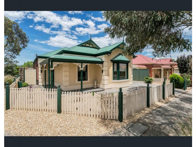 9 Sandpiper Chase, Mawson Lakes SA 5095