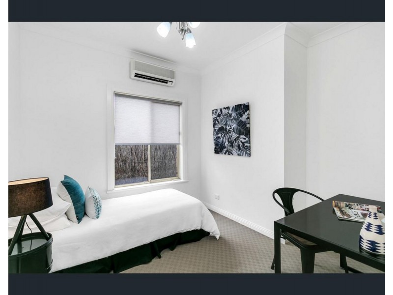 9 Sandpiper Chase, Mawson Lakes SA 5095