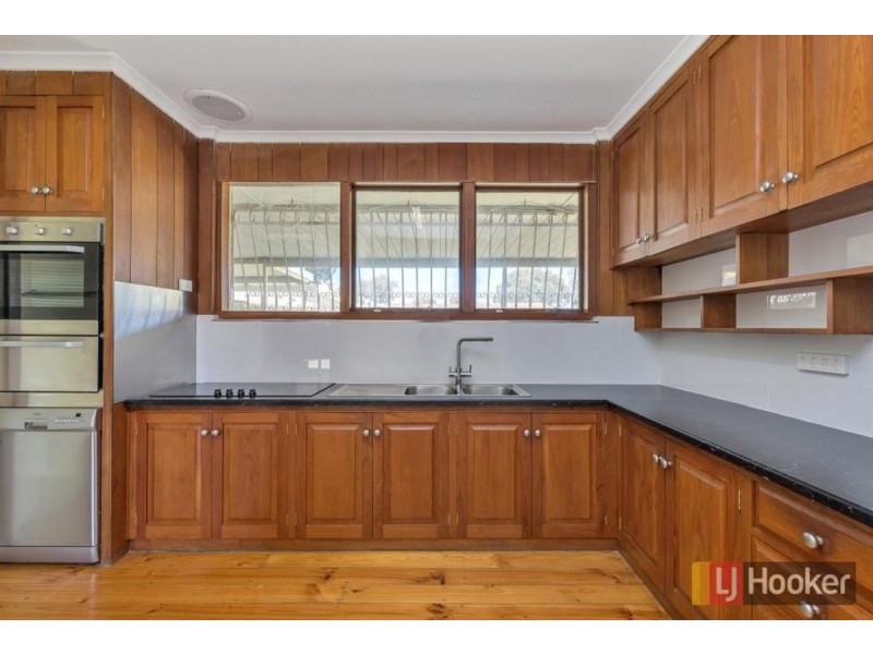 27 Boronia Avenue, Salisbury East SA 5109