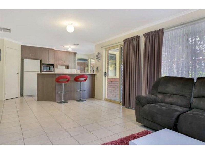 133 President Avenue, Andrews Farm SA 5114