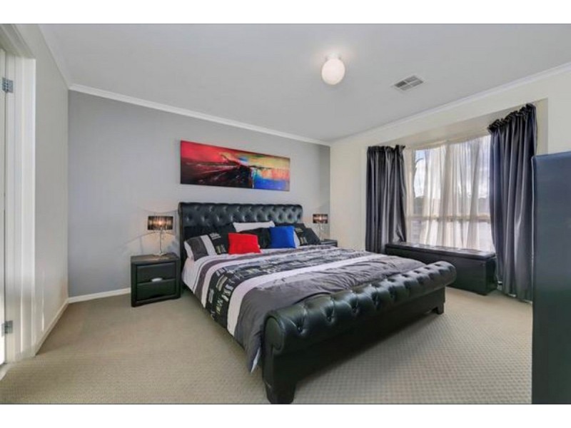 133 President Avenue, Andrews Farm SA 5114