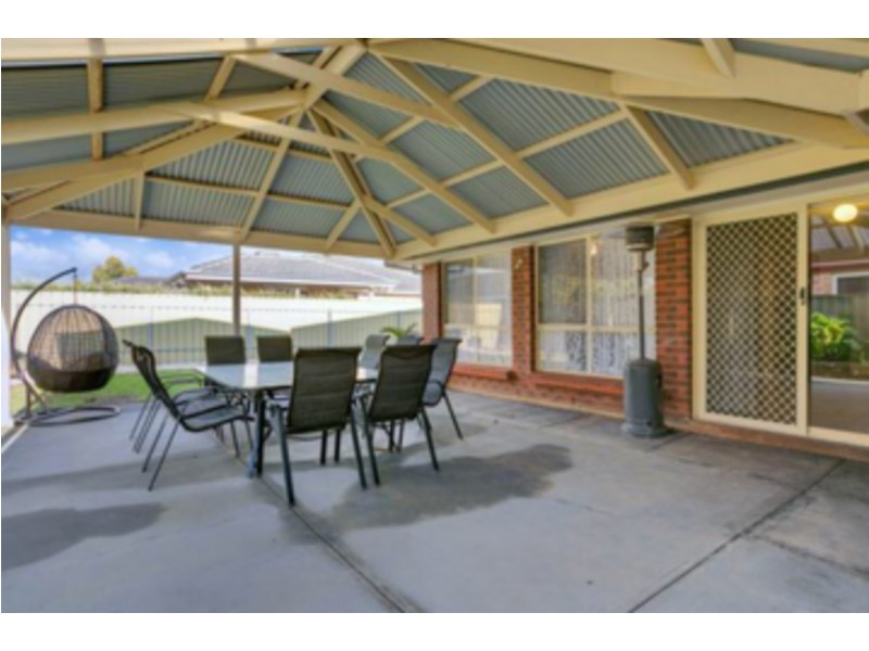 133 President Avenue, Andrews Farm SA 5114