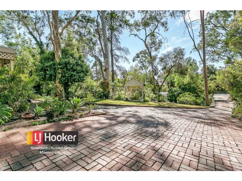 15 Lincoln Drive, Redwood Park SA 5097