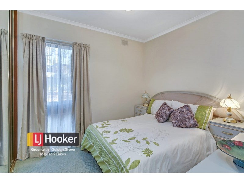 15 Lincoln Drive, Redwood Park SA 5097