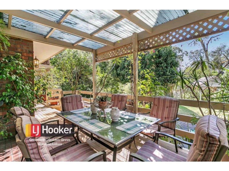 15 Lincoln Drive, Redwood Park SA 5097