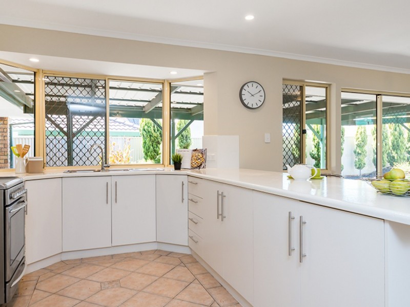6 Castle Court, Blakeview SA 5114