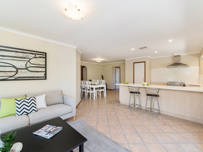 6 Castle Court, Blakeview SA 5114