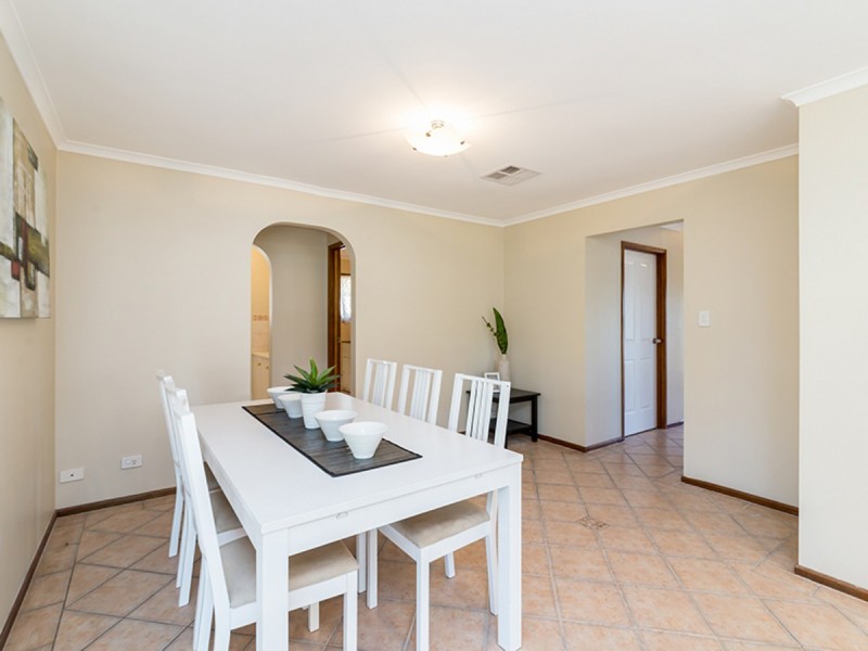 6 Castle Court, Blakeview SA 5114