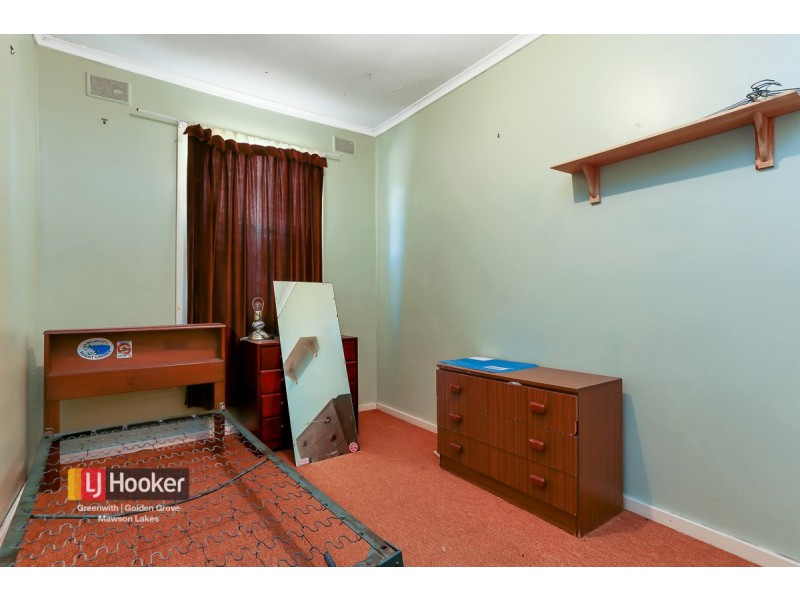 27 Crisp Road, Elizabeth Downs SA 5113