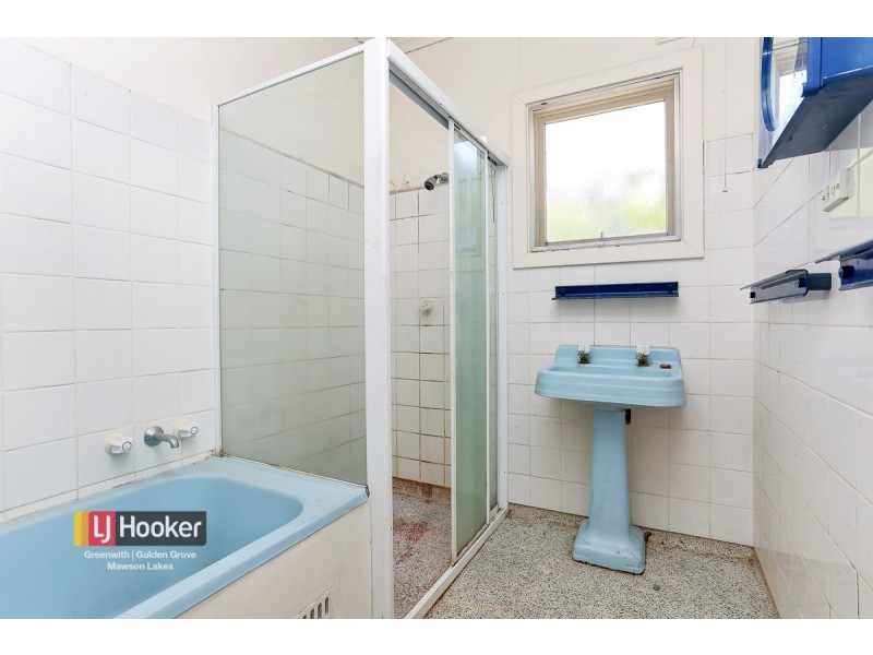 27 Crisp Road, Elizabeth Downs SA 5113