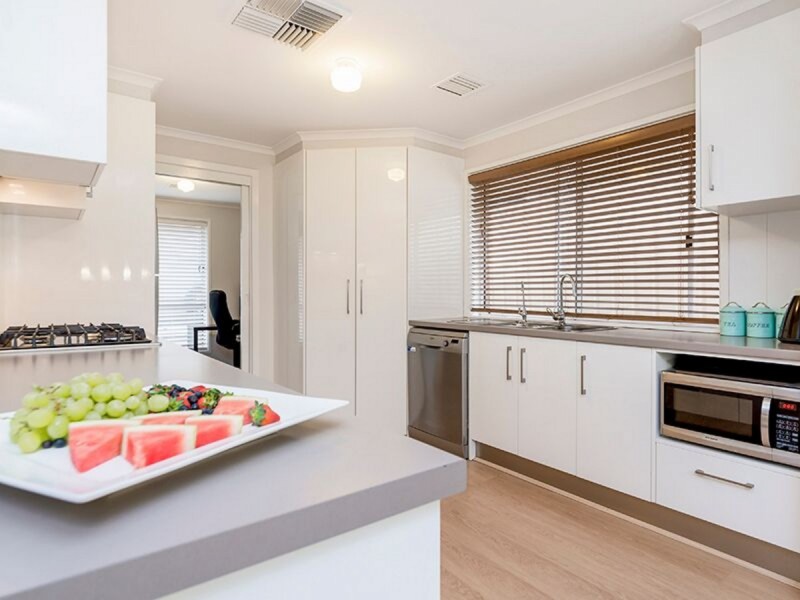 16 Rosebank Crescent, Hillbank SA 5112