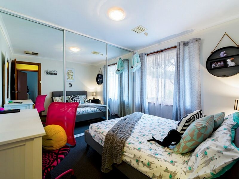 16 Rosebank Crescent, Hillbank SA 5112