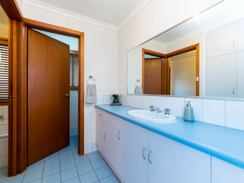 16 Rosebank Crescent, Hillbank SA 5112