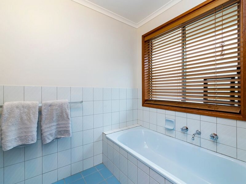 16 Rosebank Crescent, Hillbank SA 5112