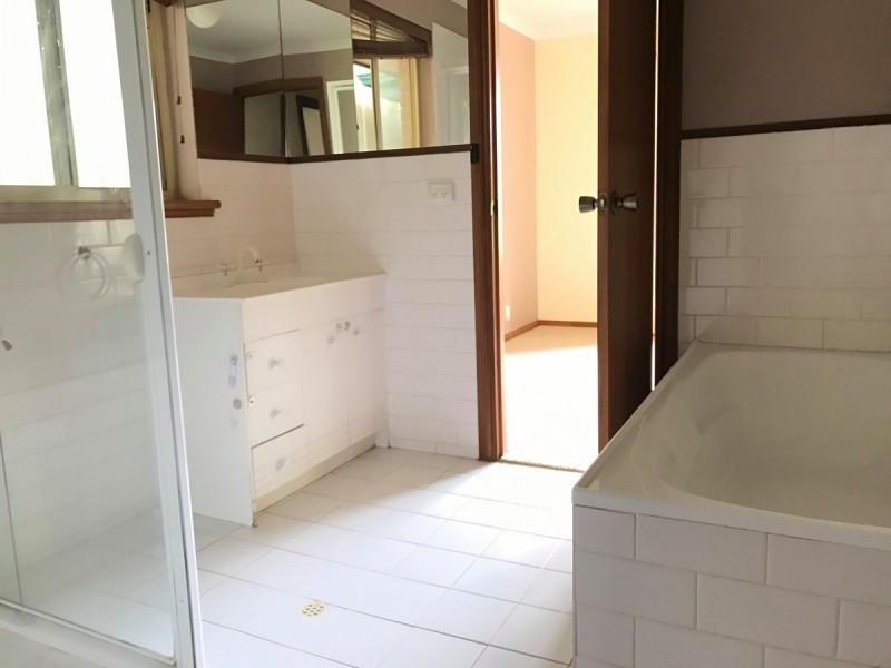 1/15 Trevithick Avenue, Redwood Park SA 5097