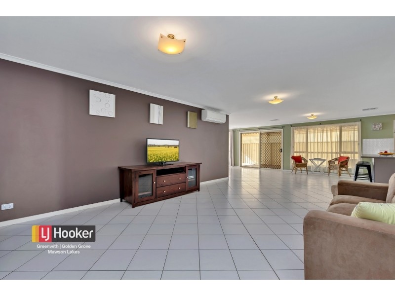 4 Strathmore Avenue, Smithfield SA 5114