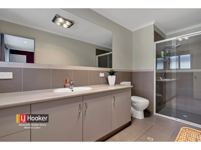 4 Strathmore Avenue, Smithfield SA 5114