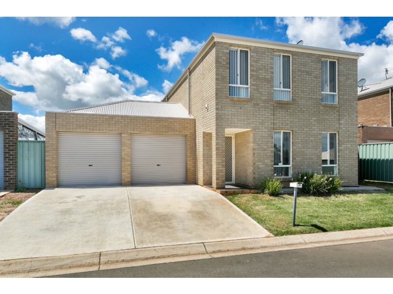 18 Liverpool Place, Elizabeth Park SA 5113