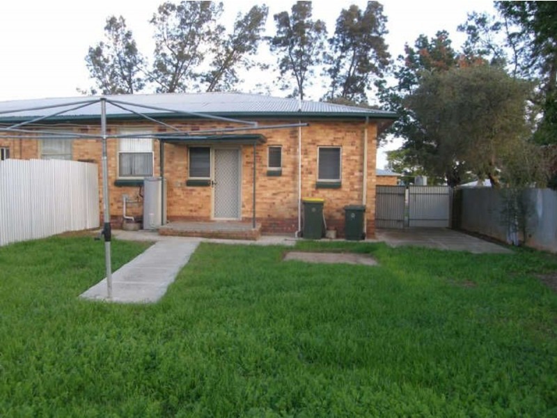 31 Midlow Road, Elizabeth Downs SA 5113