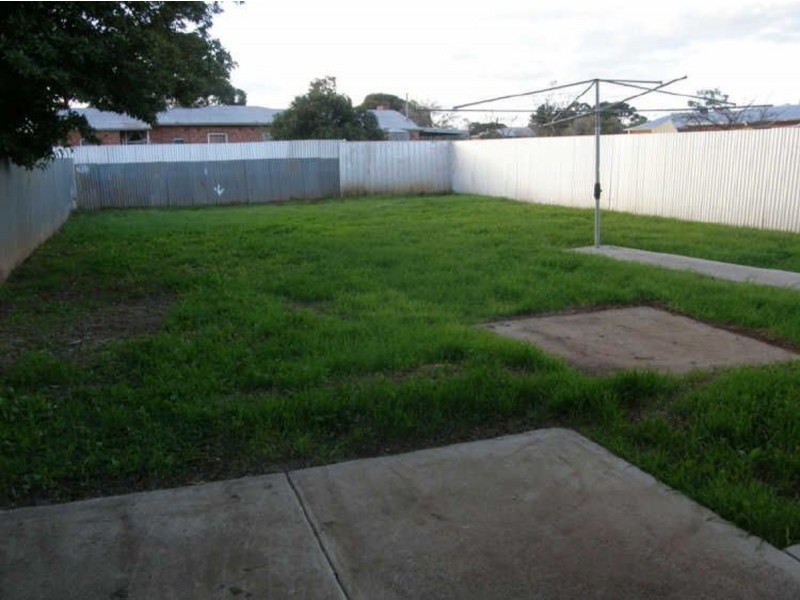 31 Midlow Road, Elizabeth Downs SA 5113