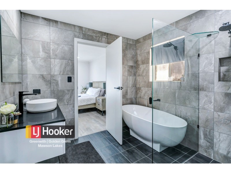 30 Treloar Avenue, Greenwith SA 5125