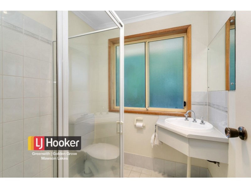 18 Gilchrist Close, Greenwith SA 5125