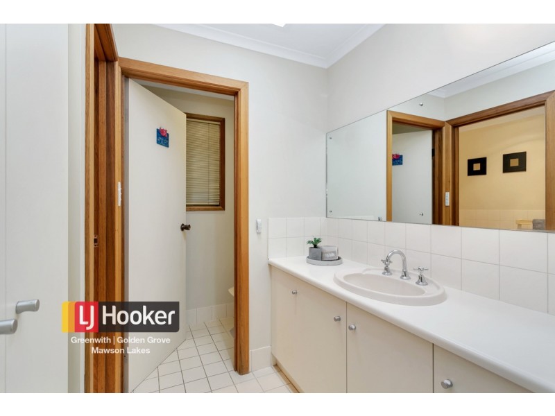 18 Gilchrist Close, Greenwith SA 5125
