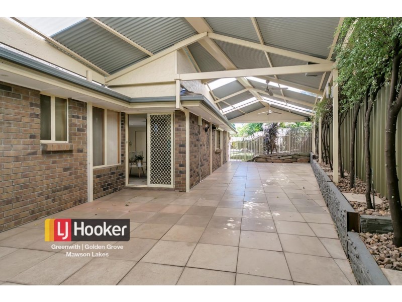 18 Gilchrist Close, Greenwith SA 5125