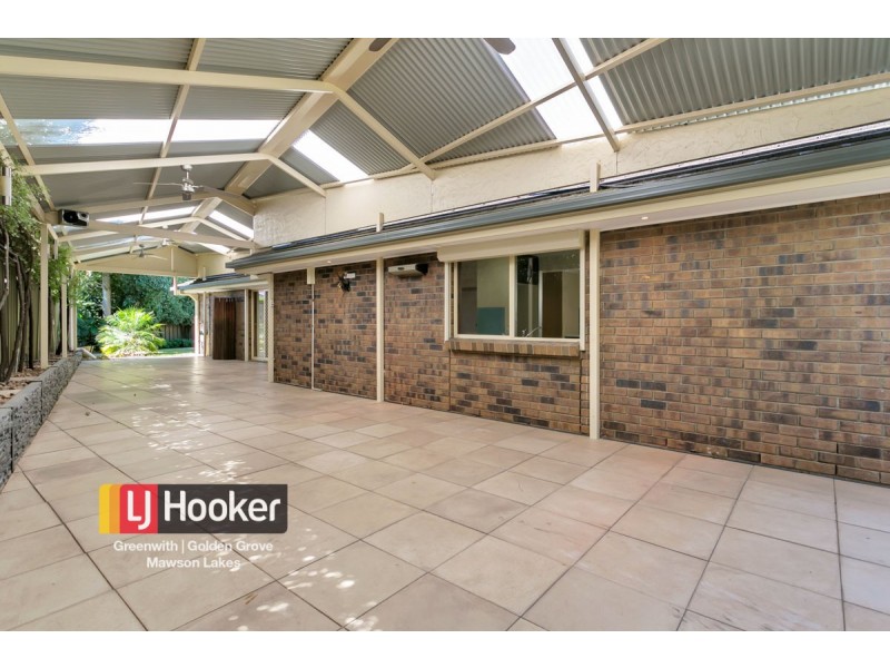 18 Gilchrist Close, Greenwith SA 5125
