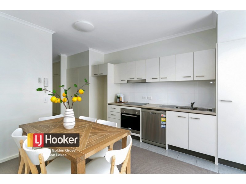 21/10 Light Common, Mawson Lakes SA 5095