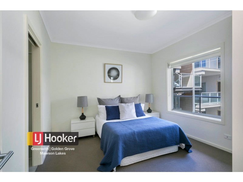 21/10 Light Common, Mawson Lakes SA 5095