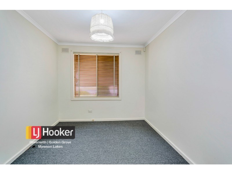 136 McKenzie Road, Elizabeth Downs SA 5113