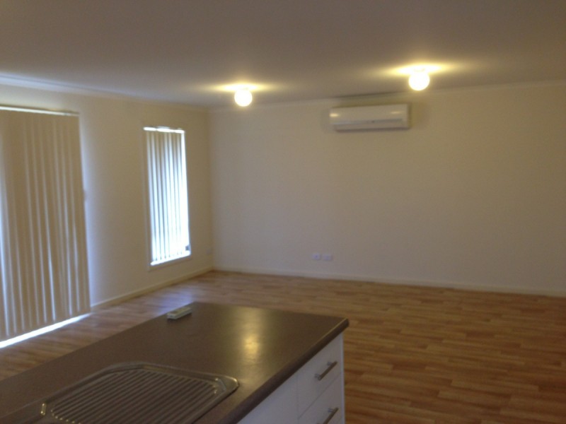 12 Burley Griffen Drive, Andrews Farm SA 5114