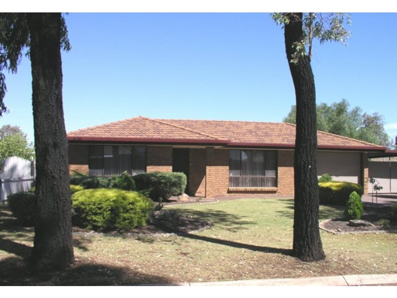 16 Coolen Crescent, Burton SA 5110