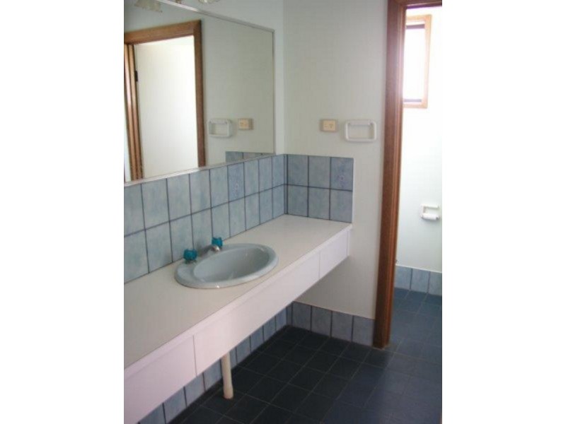 16 Coolen Crescent, Burton SA 5110