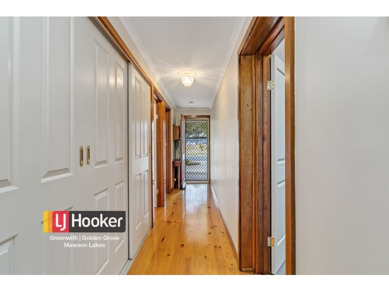 16 Augustus Street, Modbury Heights SA 5092