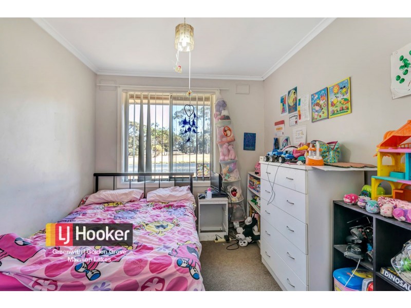 42 McKenzie Road, Elizabeth Downs SA 5113