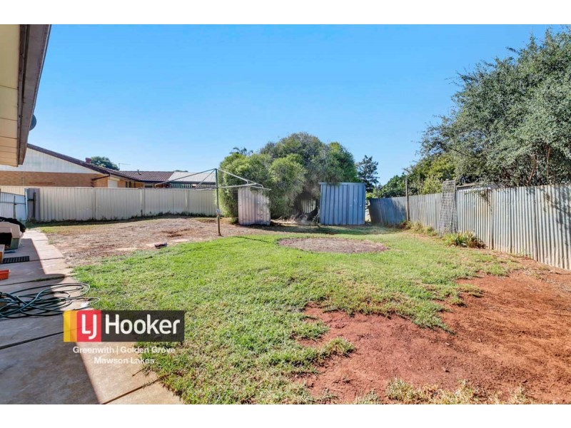 42 McKenzie Road, Elizabeth Downs SA 5113