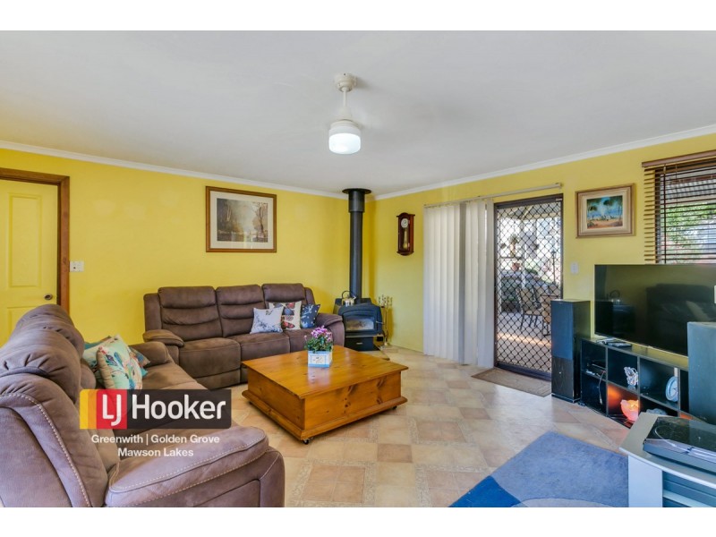 18 Pangari Drive, Fairview Park SA 5126
