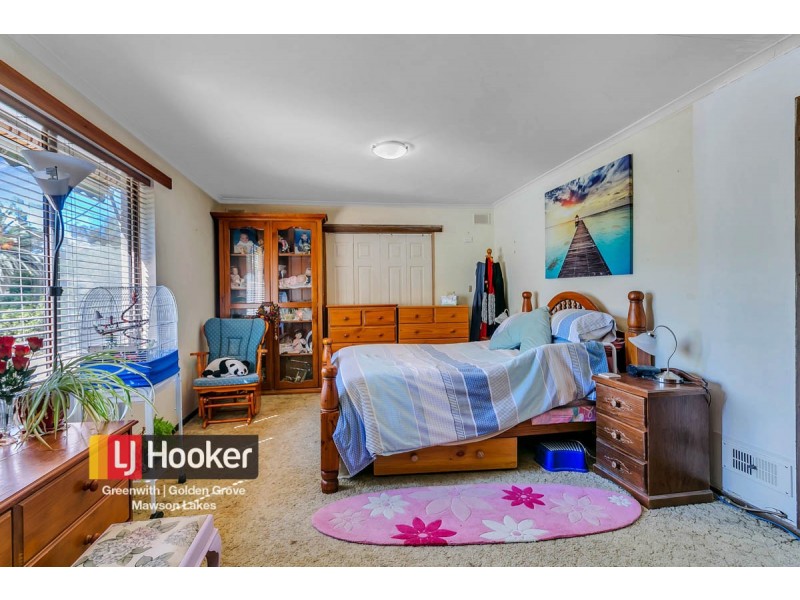 18 Pangari Drive, Fairview Park SA 5126