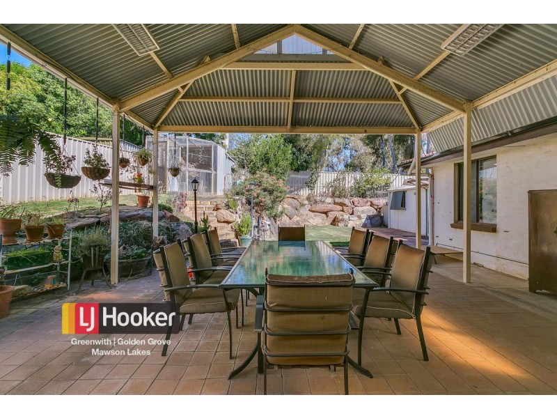 18 Pangari Drive, Fairview Park SA 5126
