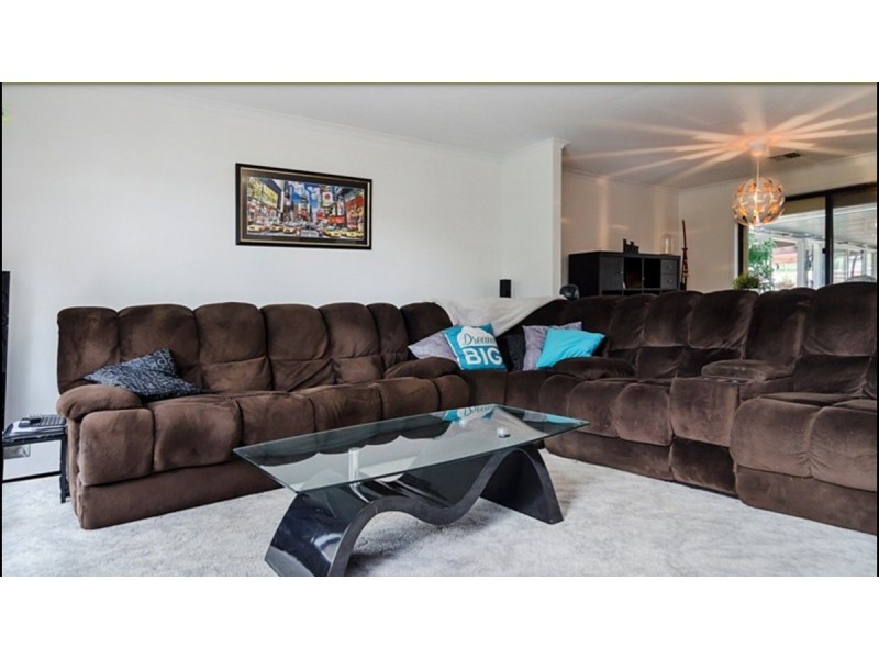 14 Hillier Court, Andrews Farm SA 5114