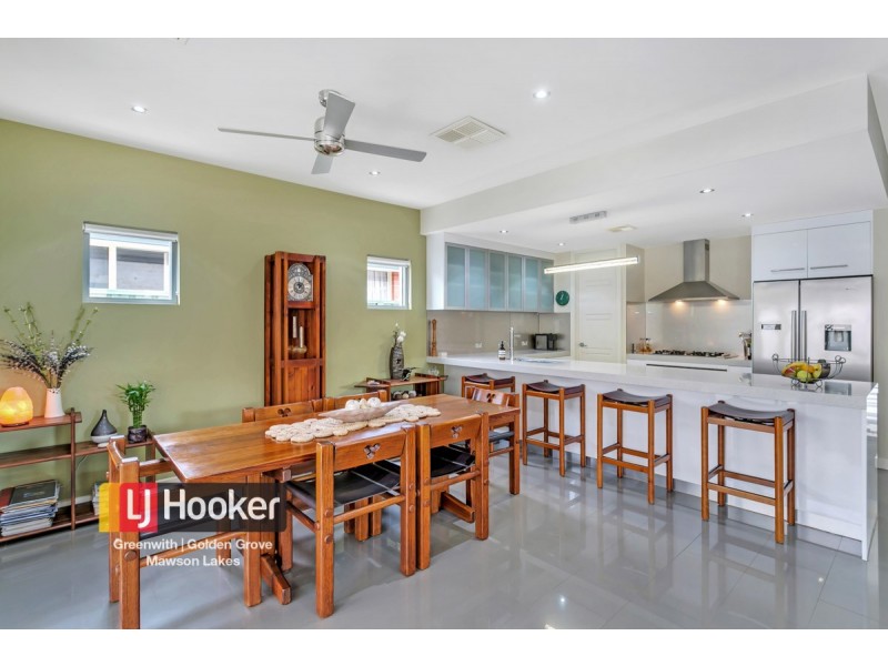 30 Cascades Drive, Mawson Lakes SA 5095