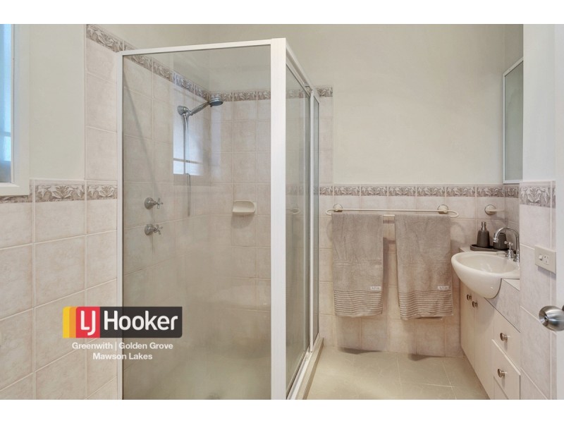 24 Cambridge Terrace, Hillbank SA 5112