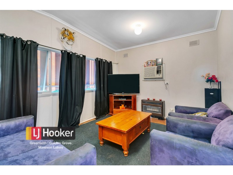 28 Davidson Road, Elizabeth Vale SA 5112