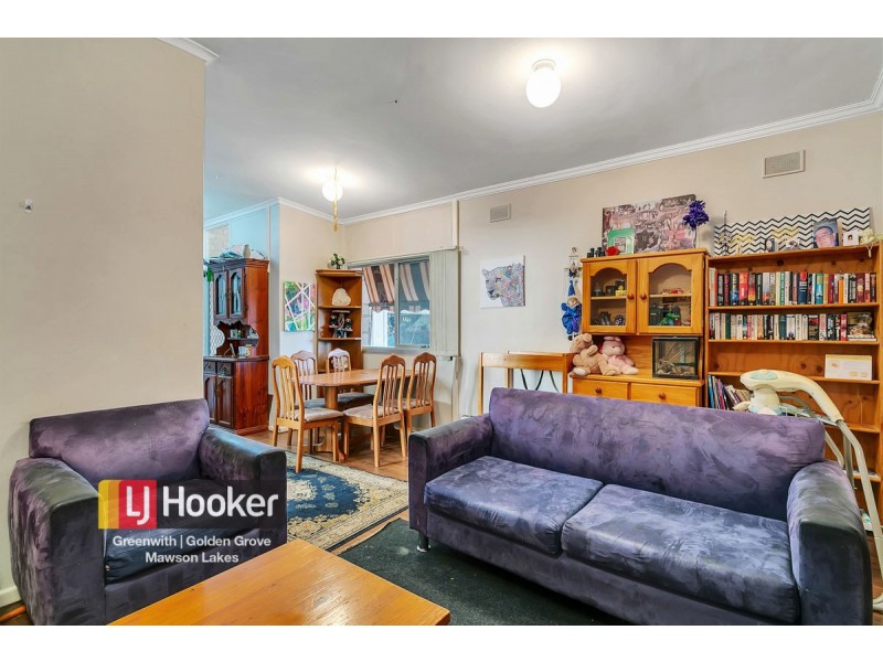 28 Davidson Road, Elizabeth Vale SA 5112