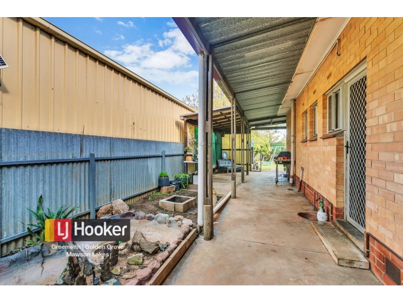 28 Davidson Road, Elizabeth Vale SA 5112