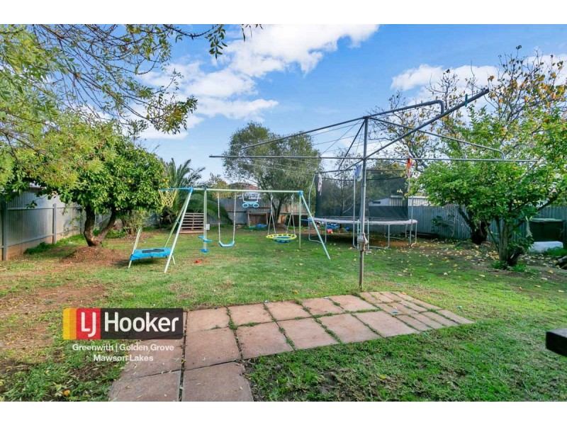 28 Davidson Road, Elizabeth Vale SA 5112
